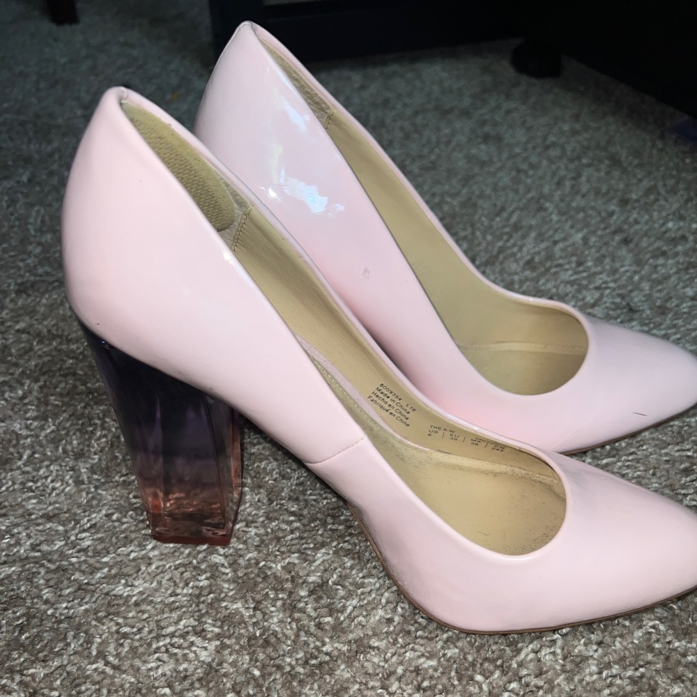 Katy Perry Light Pink Pumps Size 9